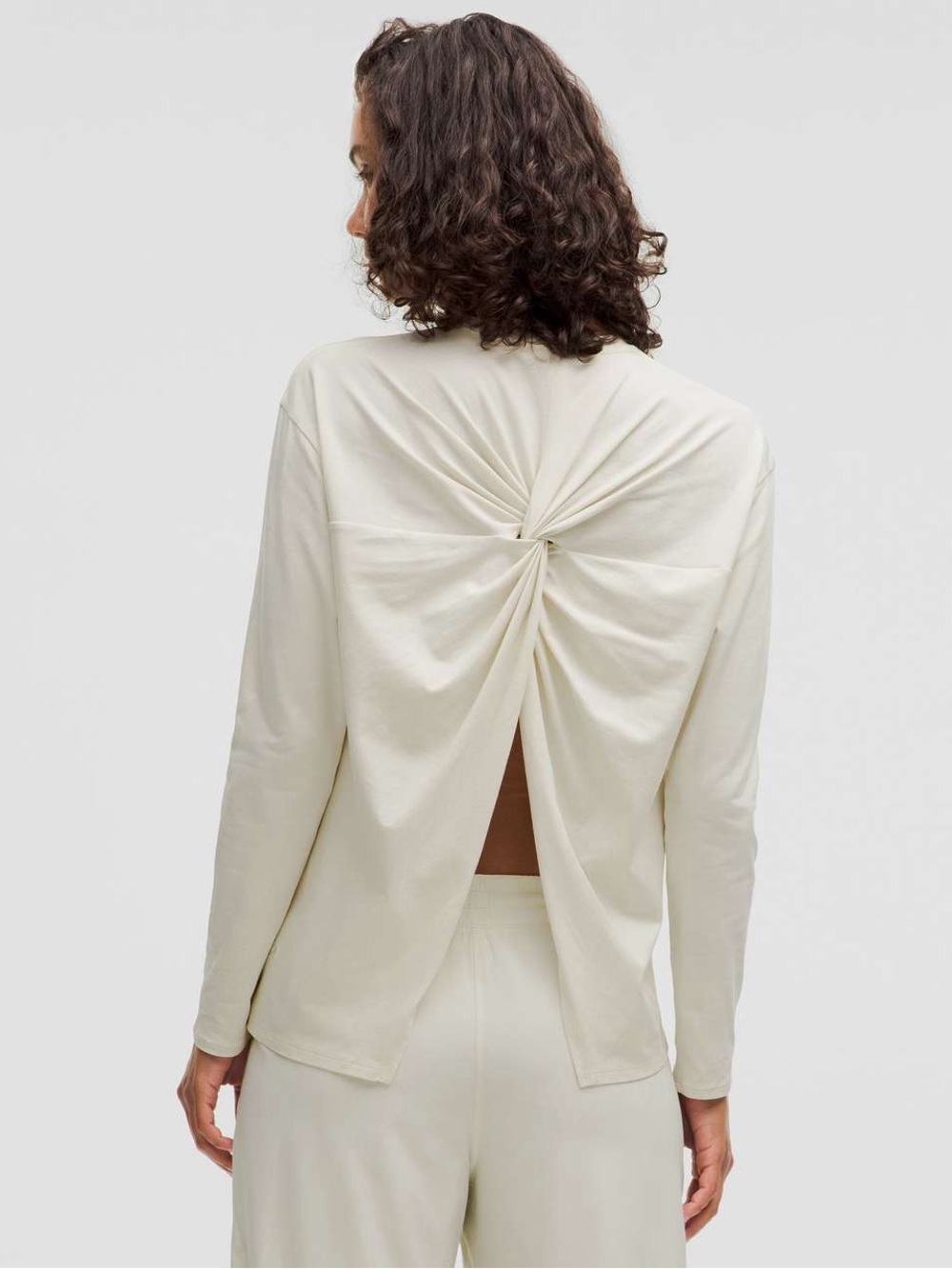 Lululemon Twist-Back Relaxed-Fit
Long Sleeve